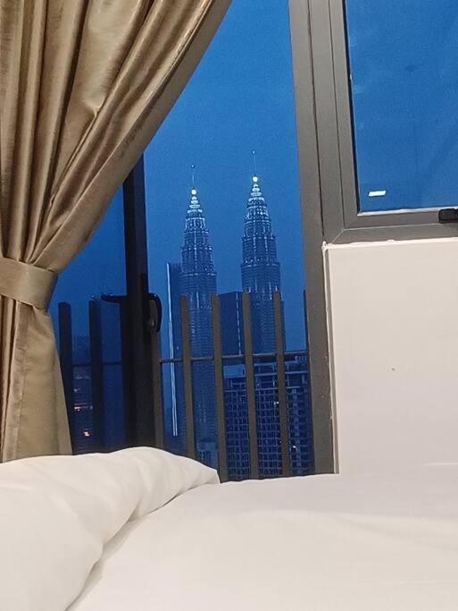 Apartamento Cl 27A Insta Klcc View & Infinity Pool View Kuala Lumpur Exterior foto