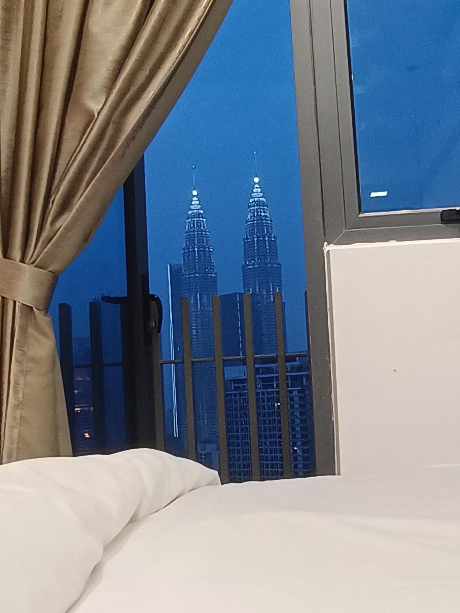 Apartamento Cl 27A Insta Klcc View & Infinity Pool View Kuala Lumpur Exterior foto